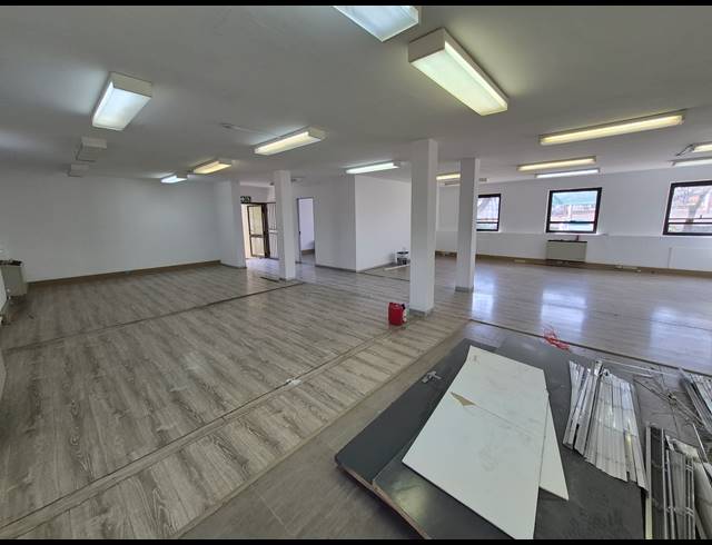 230M² OFFICE TO LET IN WOODMEAD